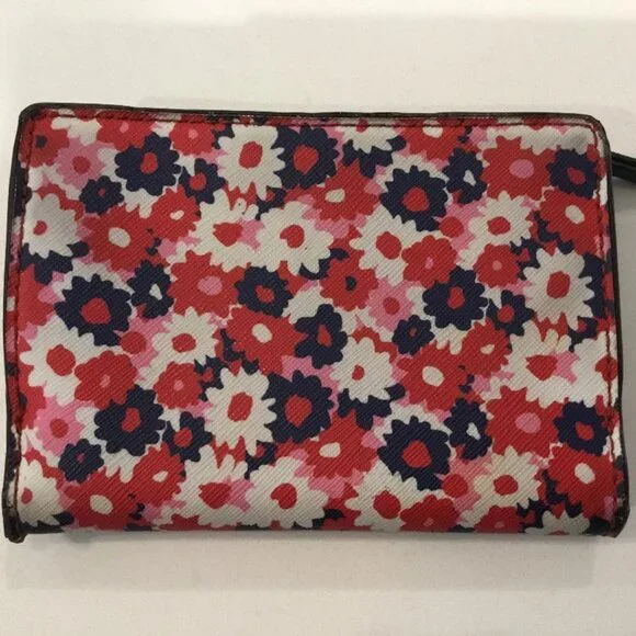 Michael Kors Medium Carnation Slim Wallet in a Begonia floral print. - Picture 2 of 5